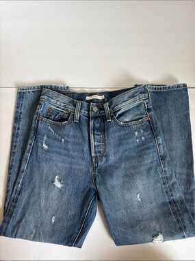 Levi’s Wedge Straight button fly 5-pocket med wash blue jeans some distressing